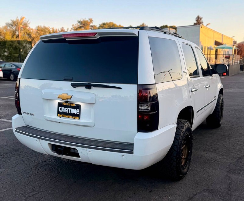 Chevrolet Tahoe Vehicle Full-screen Gallery Image 06