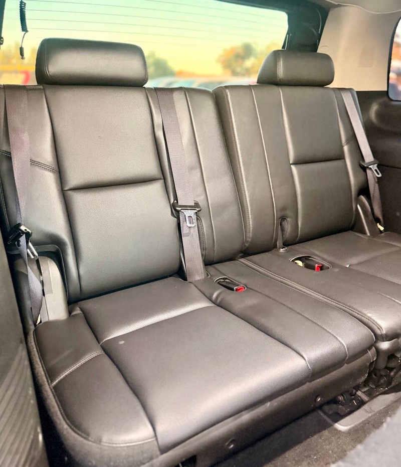 Chevrolet Tahoe Vehicle Full-screen Gallery Image 15