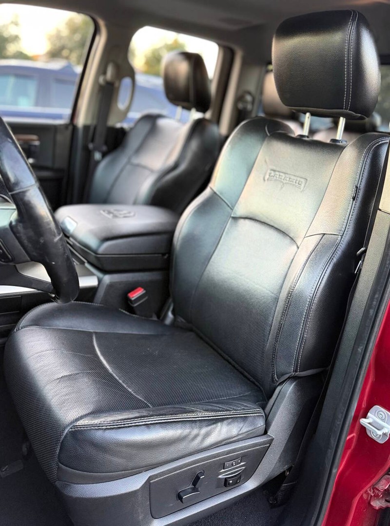 Ram 1500 Vehicle Full-screen Gallery Image 13