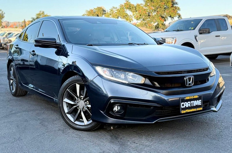 Honda Civic Sedan Vehicle Full-screen Gallery Image 02