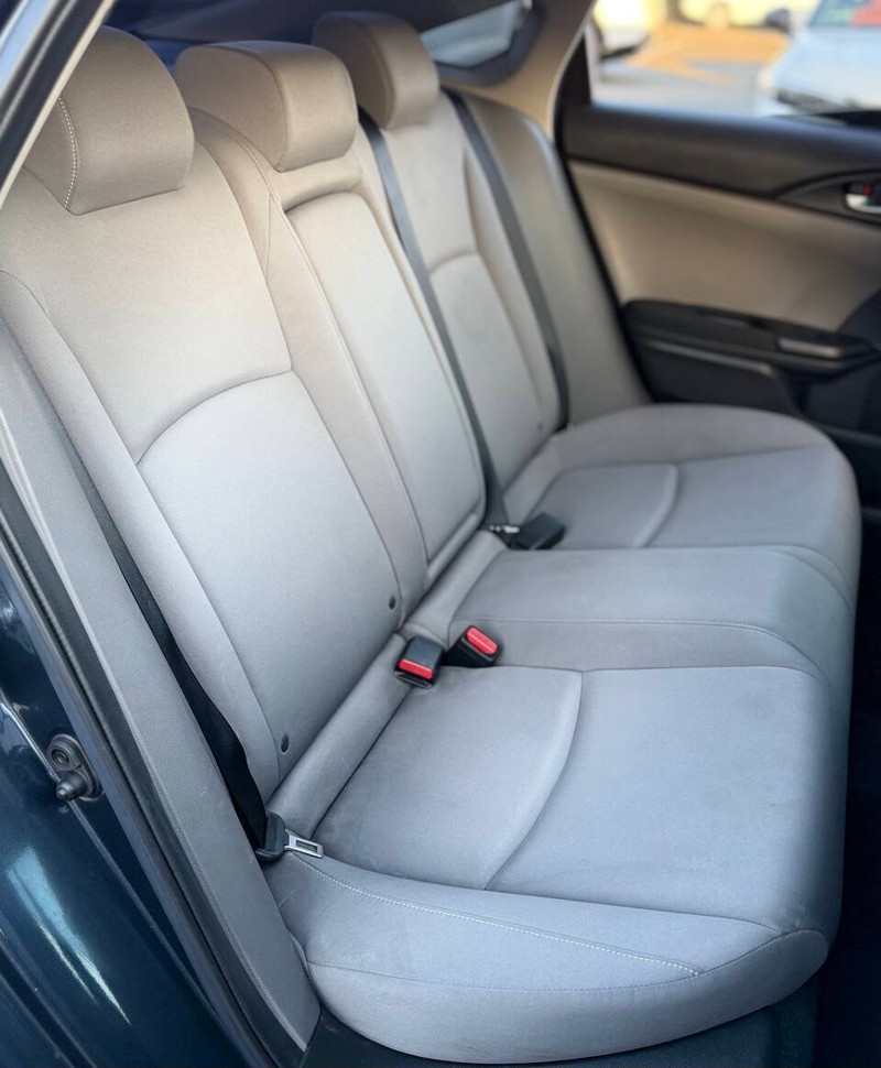 Honda Civic Sedan Vehicle Full-screen Gallery Image 13