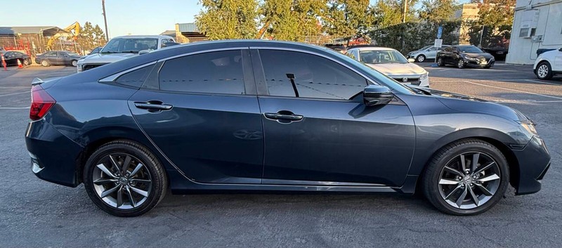 Honda Civic Sedan Vehicle Full-screen Gallery Image 14