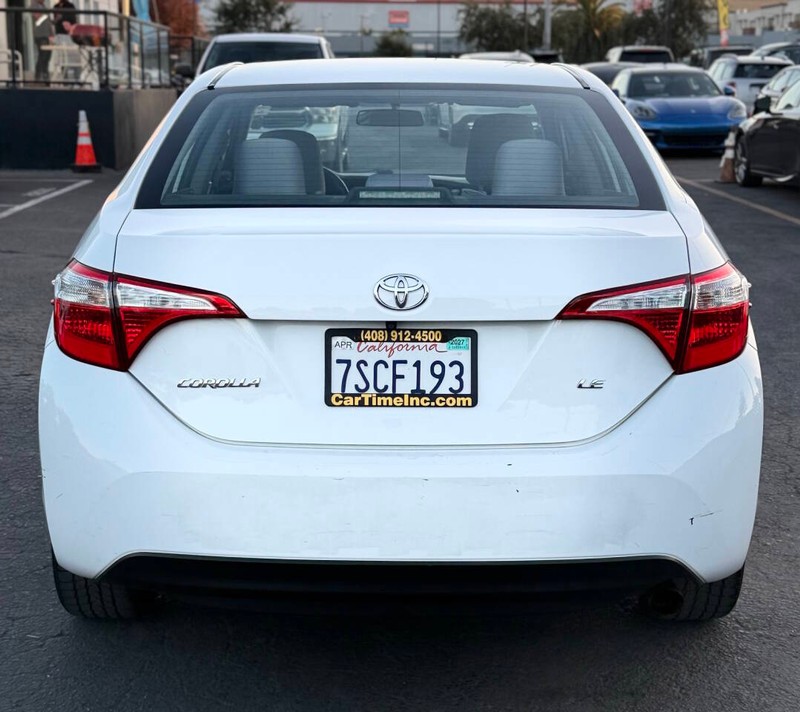Toyota Corolla Vehicle Full-screen Gallery Image 07