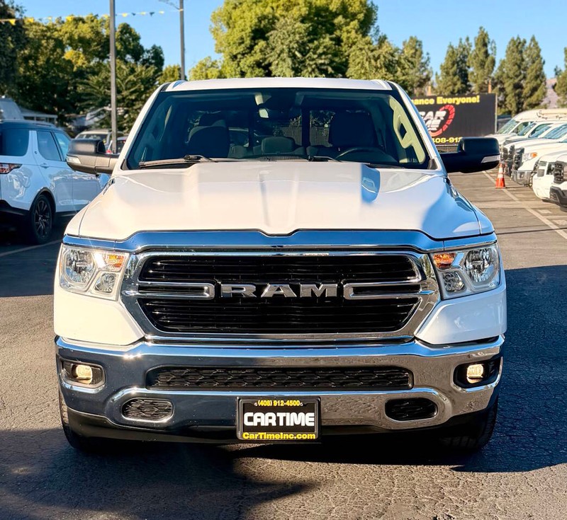 Ram 1500 Vehicle Full-screen Gallery Image 03