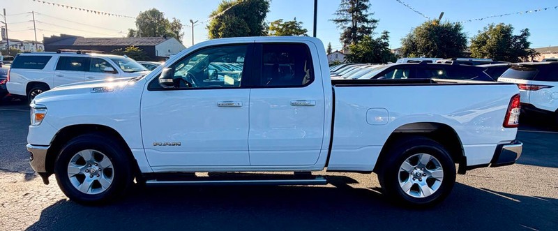 Ram 1500 Vehicle Full-screen Gallery Image 04