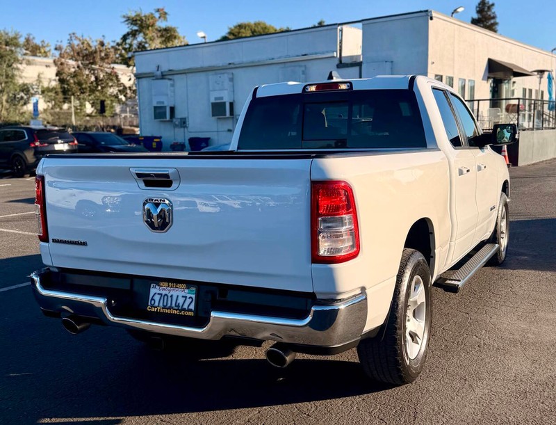 Ram 1500 Vehicle Full-screen Gallery Image 08