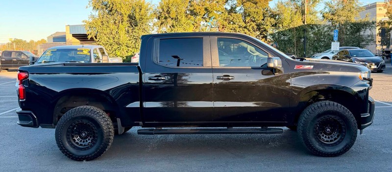 Chevrolet Silverado 1500 Vehicle Full-screen Gallery Image 04