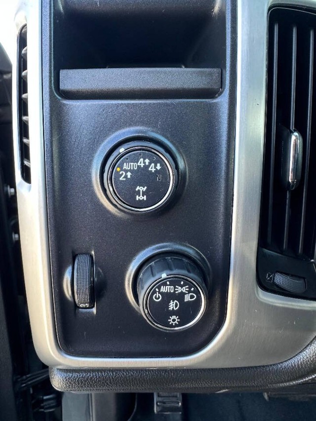 GMC Sierra 1500 Vehicle Full-screen Gallery Image 19