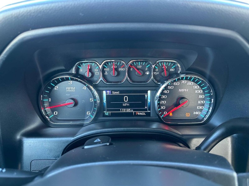 GMC Sierra 1500 Vehicle Full-screen Gallery Image 11