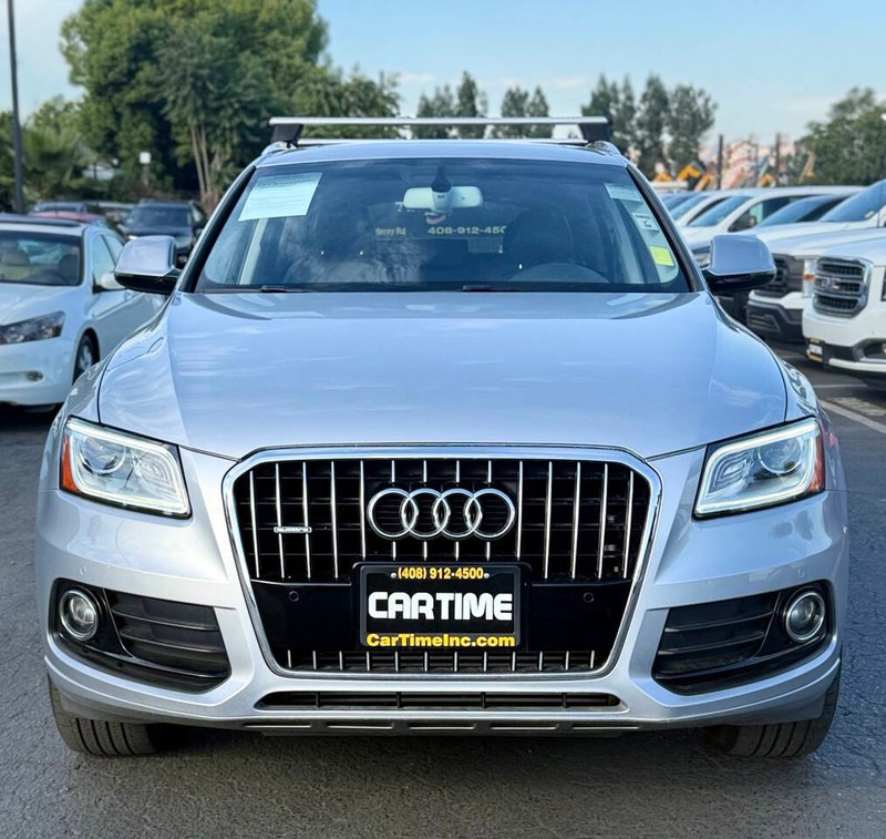 Audi Q5 Vehicle Full-screen Gallery Image 03