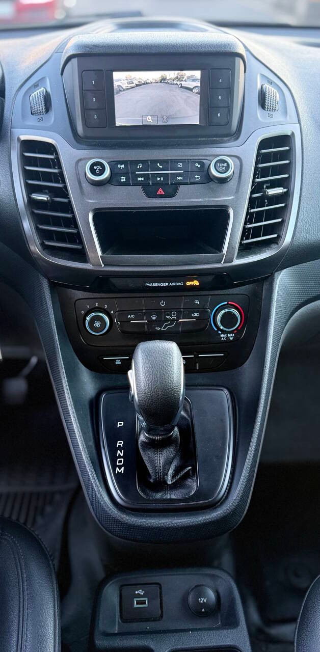 Ford Transit Connect Van Vehicle Full-screen Gallery Image 13