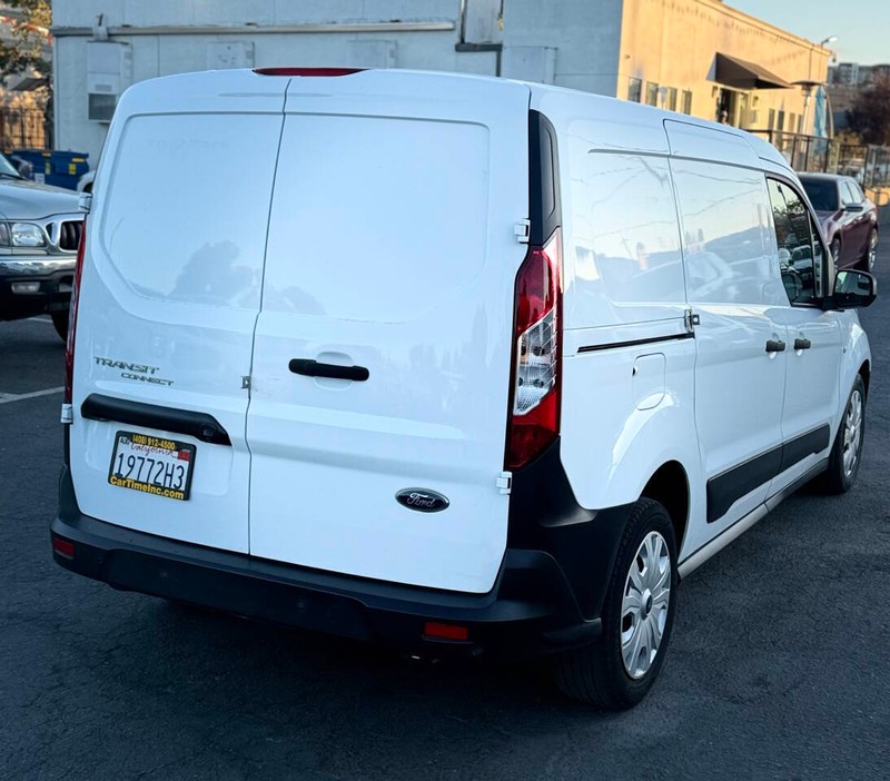 Ford Transit Connect Van Vehicle Full-screen Gallery Image 04