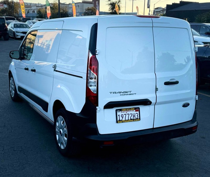 Ford Transit Connect Van Vehicle Full-screen Gallery Image 06