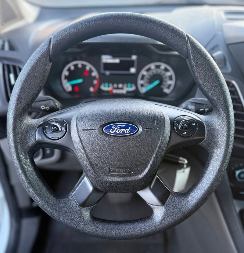 Ford Transit Connect Van Vehicle Full-screen Gallery Image 11