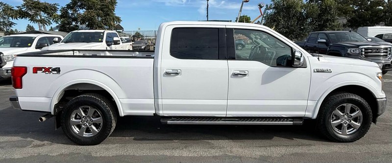 Ford F-150 Vehicle Full-screen Gallery Image 14