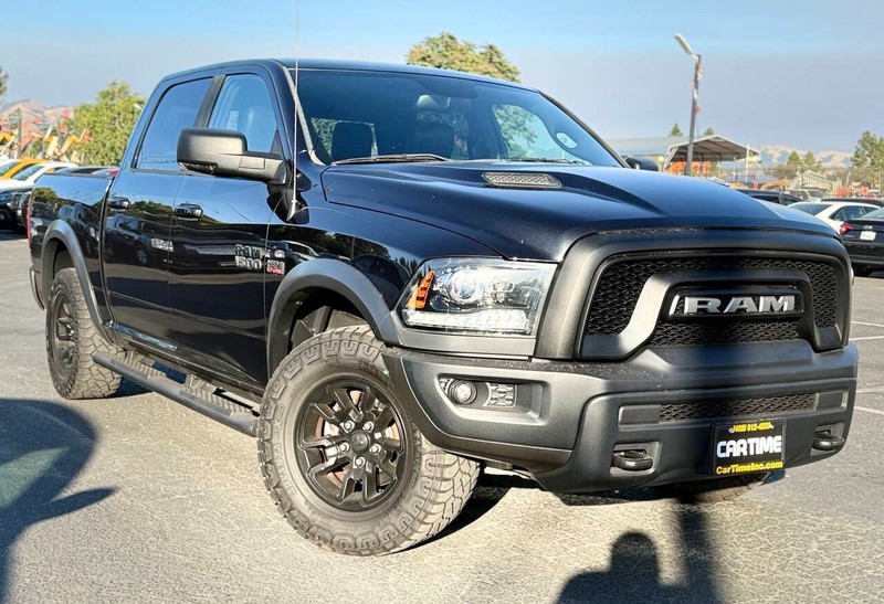 Ram 1500 Vehicle Full-screen Gallery Image 03