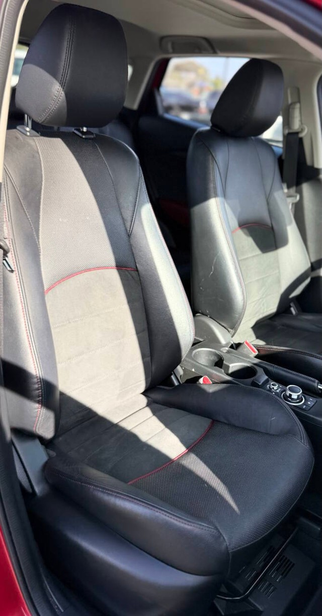 Mazda CX-3 Vehicle Full-screen Gallery Image 16