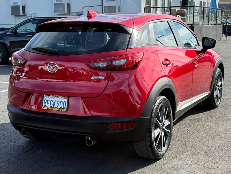 Mazda CX-3 Vehicle Full-screen Gallery Image 04