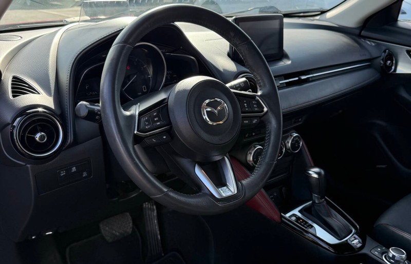Mazda CX-3 Vehicle Full-screen Gallery Image 09