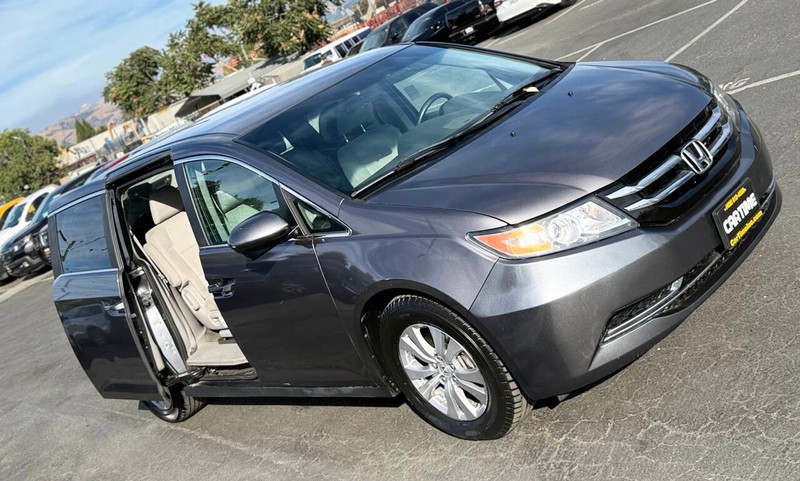 Honda Odyssey Vehicle Full-screen Gallery Image 07