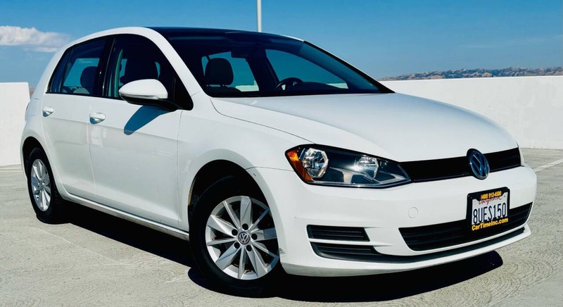 Volkswagen Golf Vehicle Full-screen Gallery Image 04