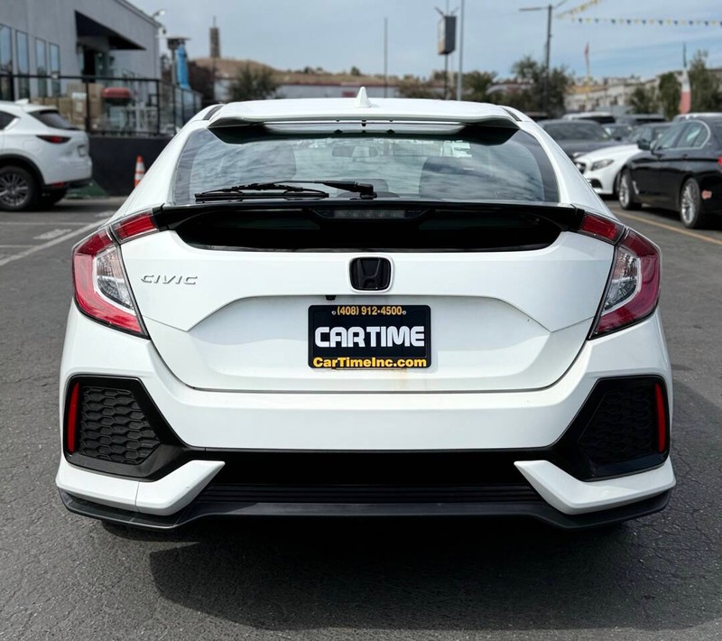 Honda Civic Hatchback Vehicle Full-screen Gallery Image 05