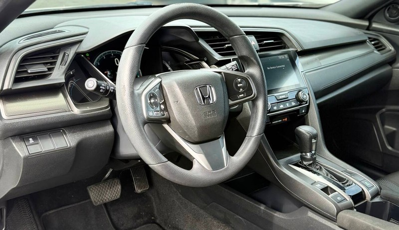 Honda Civic Hatchback Vehicle Full-screen Gallery Image 07