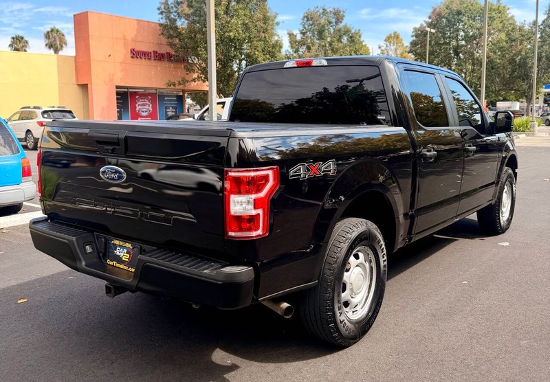 Ford F-150 Vehicle Full-screen Gallery Image 07