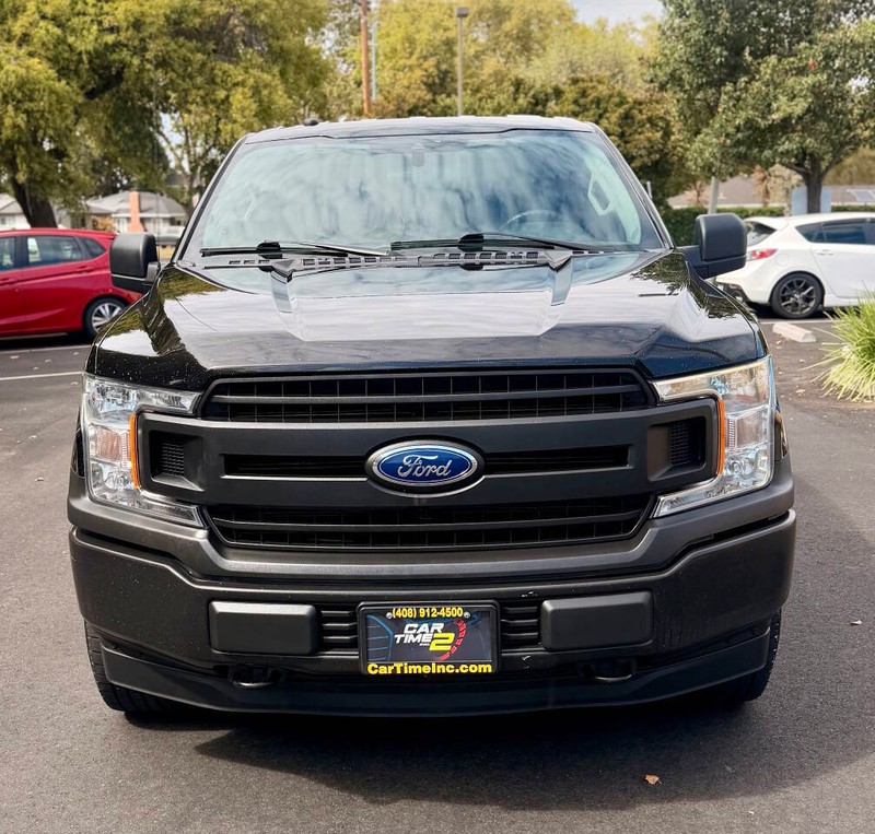 Ford F-150 Vehicle Full-screen Gallery Image 08