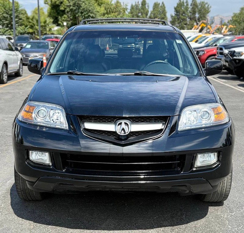 Acura MDX Vehicle Full-screen Gallery Image 03