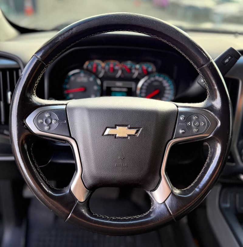 Chevrolet Silverado 1500 Vehicle Full-screen Gallery Image 08