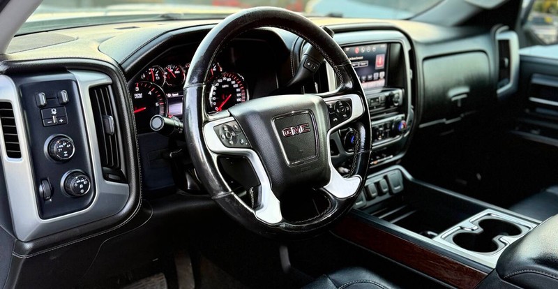 GMC Sierra 1500 Vehicle Full-screen Gallery Image 07