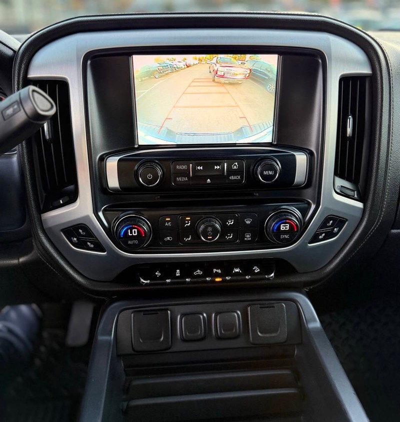 GMC Sierra 1500 Vehicle Full-screen Gallery Image 09