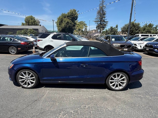 Audi A3 Vehicle Full-screen Gallery Image 09