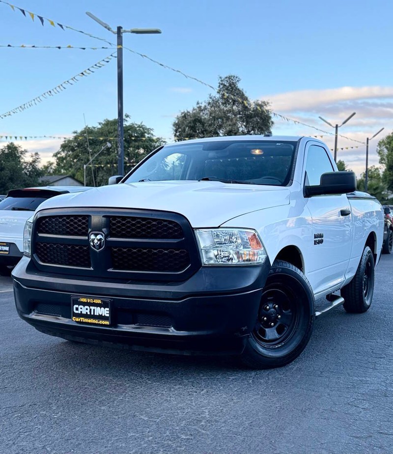 Ram 1500 Vehicle Full-screen Gallery Image 03