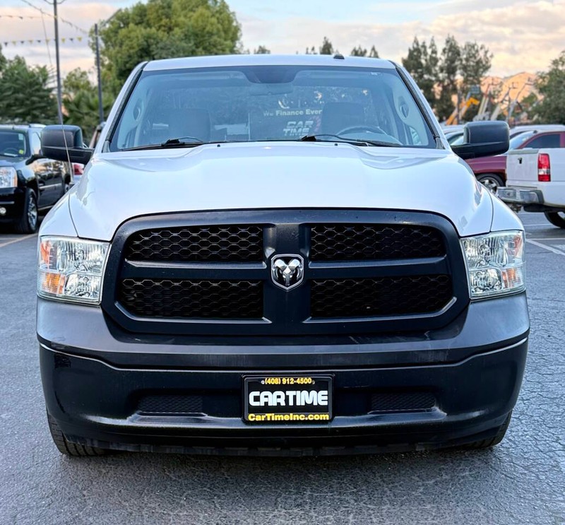 Ram 1500 Vehicle Full-screen Gallery Image 04