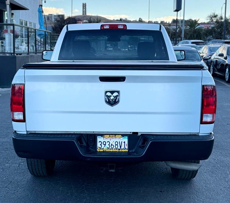 Ram 1500 Vehicle Full-screen Gallery Image 06