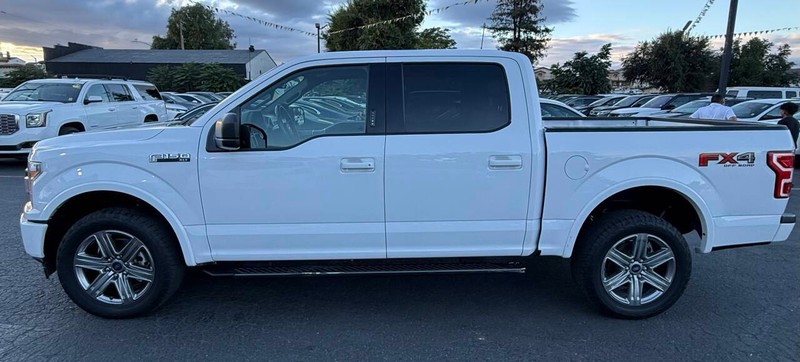 Ford F-150 Vehicle Full-screen Gallery Image 08