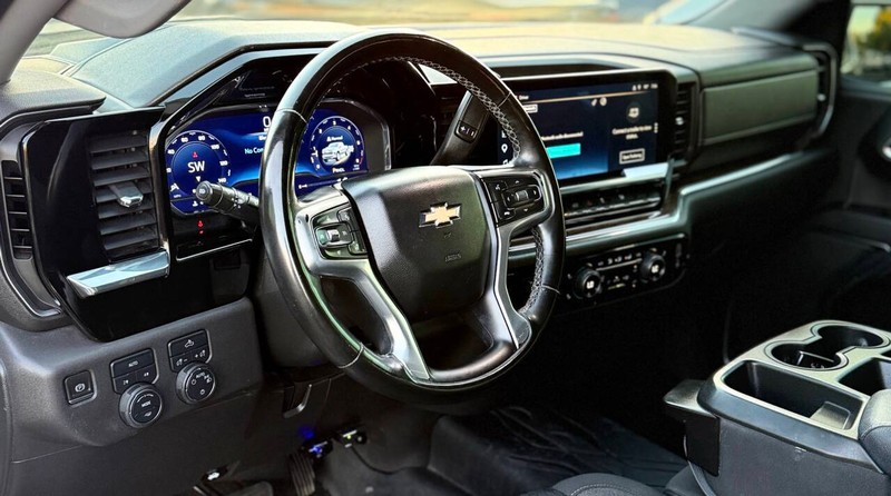 Chevrolet Silverado 1500 Vehicle Full-screen Gallery Image 08