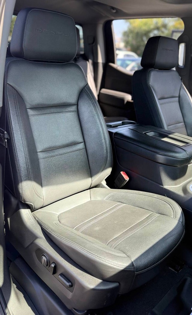 GMC Sierra 1500 Vehicle Full-screen Gallery Image 11