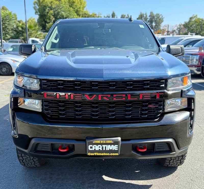 Chevrolet Silverado 1500 Vehicle Full-screen Gallery Image 02