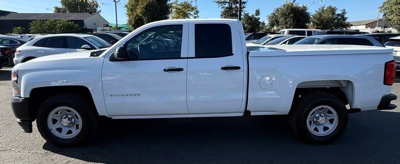 Chevrolet Silverado 1500 Vehicle Full-screen Gallery Image 10