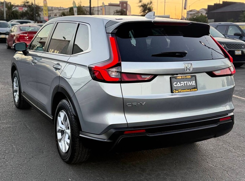 Honda CR-V Vehicle Full-screen Gallery Image 06