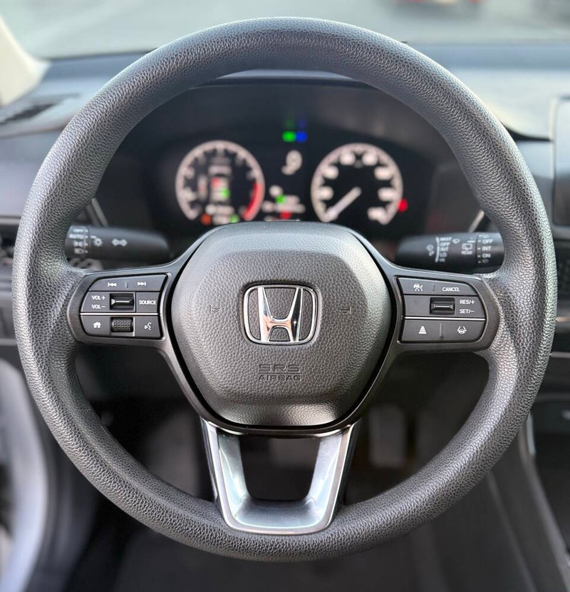 Honda CR-V Vehicle Full-screen Gallery Image 08