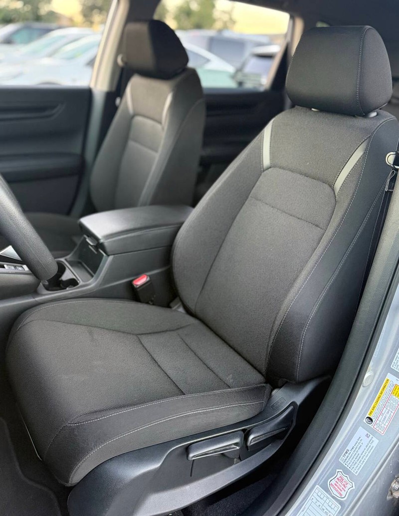 Honda CR-V Vehicle Full-screen Gallery Image 10