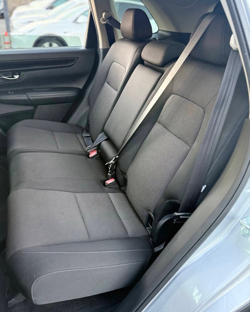 Honda CR-V Vehicle Full-screen Gallery Image 13