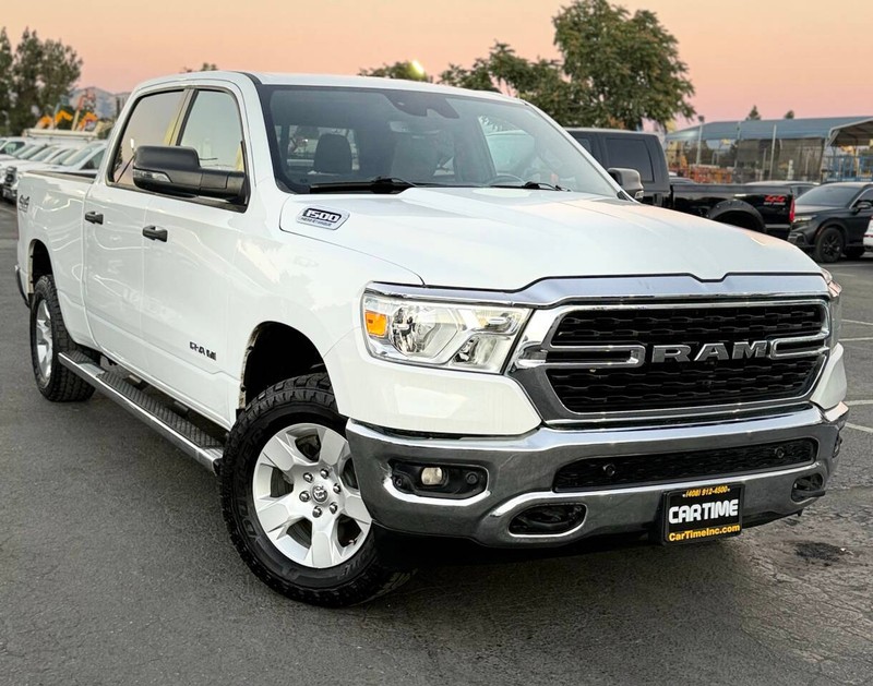 Ram 1500 Vehicle Full-screen Gallery Image 02