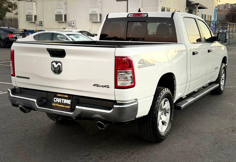 Ram 1500 Vehicle Full-screen Gallery Image 04