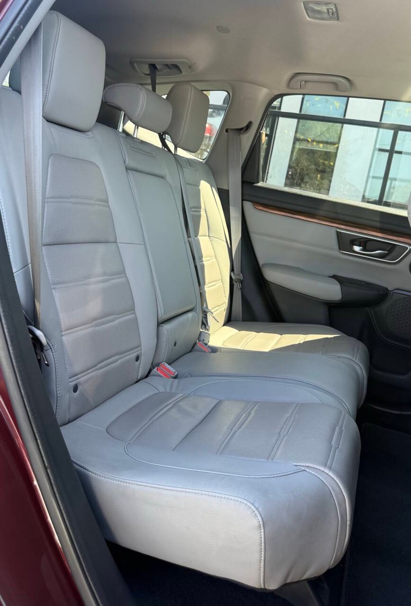Honda CR-V Vehicle Full-screen Gallery Image 12