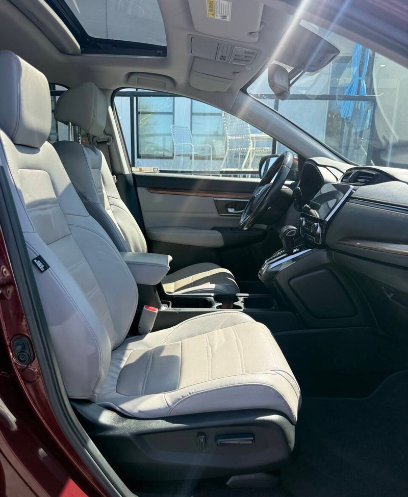 Honda CR-V Vehicle Full-screen Gallery Image 14
